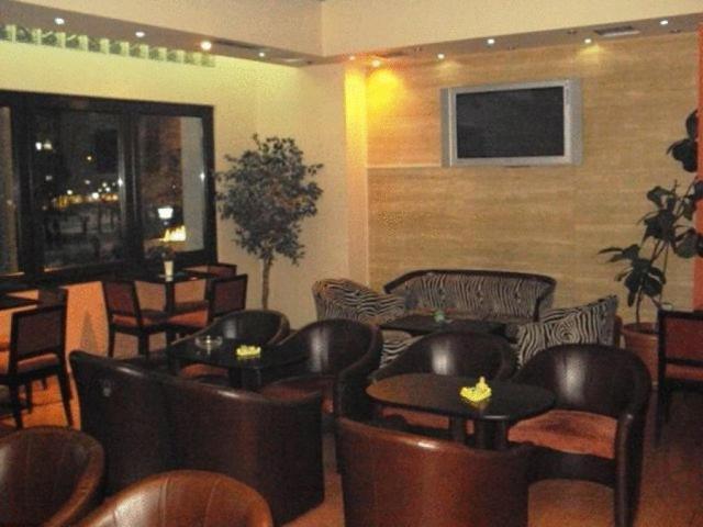 Astoria Hotel Traditional Комотини Экстерьер фото