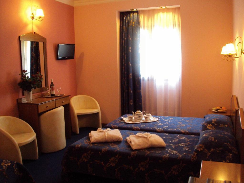 Astoria Hotel Traditional Комотини Номер фото